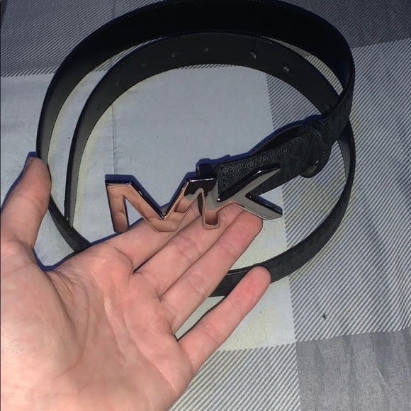Michael Kors belt - Picture 1 of 5